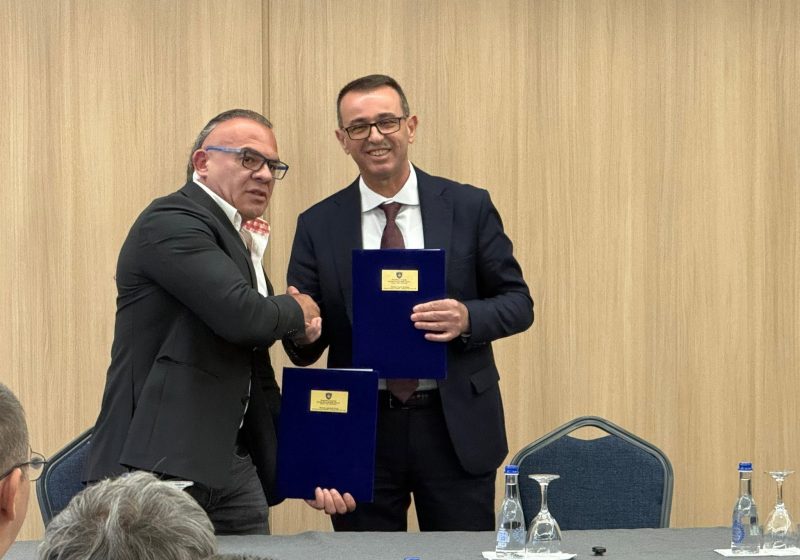 U nënshkrua Memorandumi i Bashkëpunimit me Ministrin e Sportit dhe Rinisë